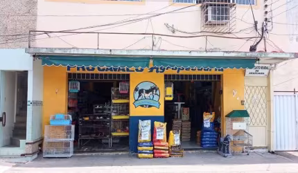 Passagem de ponto, loja de 100 m² por R$ 100.000 - Centro - Araruama/RJ