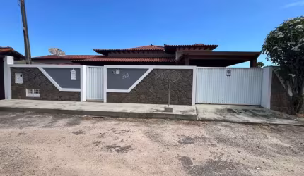 Casa com 3 dormitórios à venda, 245 m² por R$ 870.000,00 - Vila Capri - Araruama/RJ