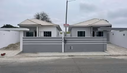 Casa com 2 dormitórios à venda, 70 m² por R$ 320.000,00 - Praia do Barbudo - Araruama/RJ