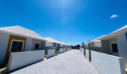 Casa com 2 dormitórios à venda, 65 m² por R$ 250.000,00 - Fazendinha - Araruama/RJ