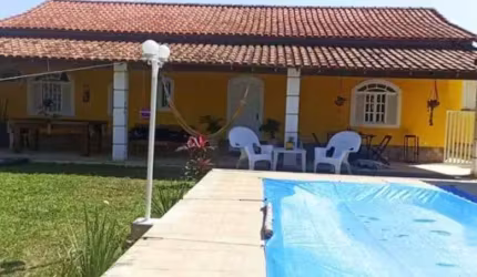 Casa com 2 dormitórios à venda, 100 m² por R$ 350.000,00 - Ponta do Capim - Araruama/RJ