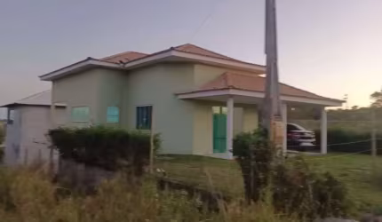 Casa com 2 dormitórios à venda, 100 m² por R$ 290.000,00 - Outeiro - Araruama/RJ