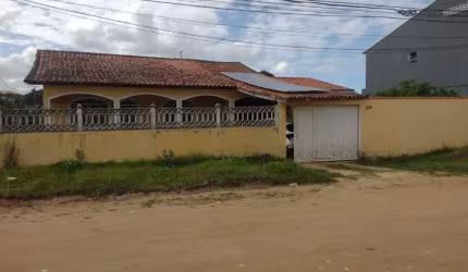 Casa com 3 dormitórios à venda, 200 m² por R$ 330.000,00 - Balneário das Conchas - São Pedro da Aldeia/RJ