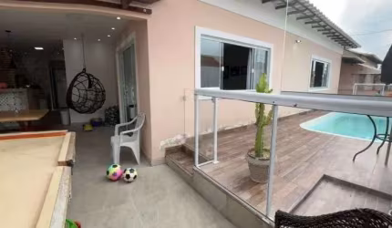 Casa com 2 dormitórios à venda, 120 m² por R$ 620.000,00 - Praça da Bandeira - Araruama/RJ