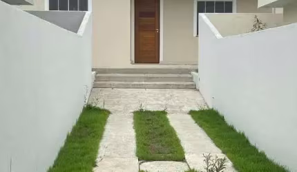 Casa com 2 dormitórios à venda, 71 m² por R$ 350.000 - Coqueiral - Araruama/RJ