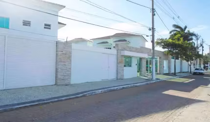 Casa com 4 dormitórios à venda, 210 m² por R$ 780.000,00 - Palmeiras - Cabo Frio/RJ