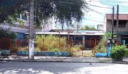 Casa à venda, 3 quartos, 3 vagas, Centro - Araruama/RJ