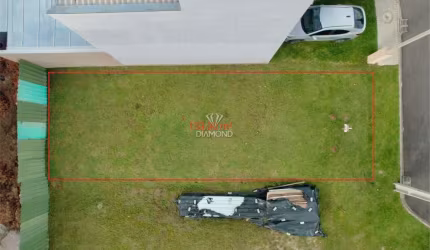 Terreno em condomínio fechado à venda na Rua Emanoel Voluz, 1301, Pinheirinho, Curitiba, 133 m2 por R$ 332.000