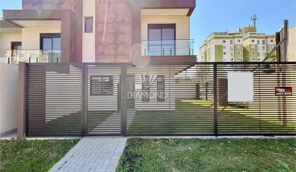 Casa com 3 quartos à venda na Rua Atílio Brunetti, 600, Capão Raso, Curitiba, 131 m2 por R$ 960.000
