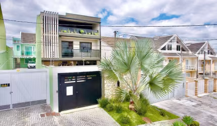 Casa com 4 quartos à venda na Rua Rio Grande do Sul, Guaíra, Curitiba, 220 m2 por R$ 1.400.000