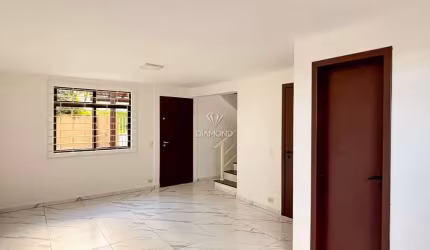 Casa em condomínio fechado com 3 quartos à venda na Rua Gastão Luiz Cruls, 596, Bairro Alto, Curitiba por R$ 449.000