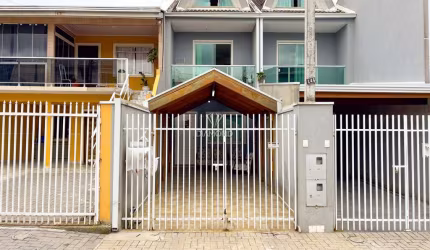 Casa com 3 quartos à venda na Rua Antônio Nichele, 146, Umbará, Curitiba, 119 m2 por R$ 490.000