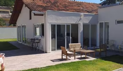 Casa no jardim das mansões à venda com 3 quartos