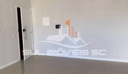 Apto com 1 suíte + 2 dormitórios no edifício Luminus