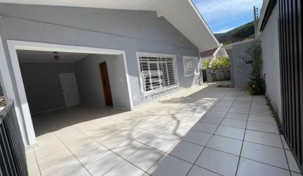 Casa com 3 quartos, Jardim dos Estados - a venda  Poços de Caldas