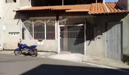 Casa com 6 quartos à venda na Rua Francisco Malaquias Tavares, Grama, Juiz de Fora por R$ 450.000