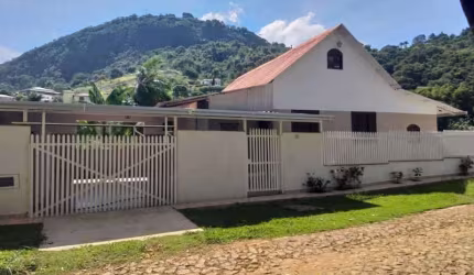 Casa em condomínio fechado com 3 quartos à venda na Rodovia BR-040, Salvaterra, Juiz de Fora, 250 m2 por R$ 790.000