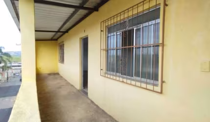 Casa com 3 quartos à venda na Rua Doutor José de Castro Azevedo, Parque Independência, Juiz de Fora, 155 m2 por R$ 260.000