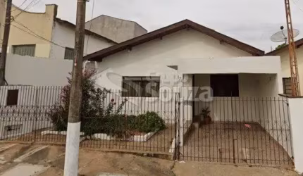 ÓTIMA CASA na VILA FÁTIMA em Piracicaba, a 5 minutos do SHOPING.