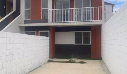 Santa Candida, Casa sobrepostas