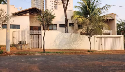 Casa com 3 quartos à venda ou para locação em Jardim Morumbi - SP