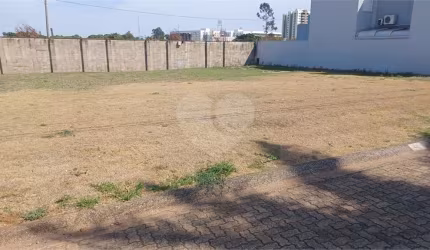 Terreno à venda em Central Park Morada Do Sol - SP
