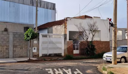 Casa com 2 quartos à venda em Vila Ferroviária - SP