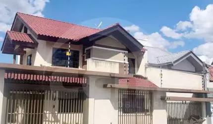 Sobrado à venda, 4 quartos, 1 suíte, 3 vagas, Jardim Carvalho - Ponta Grossa/PR