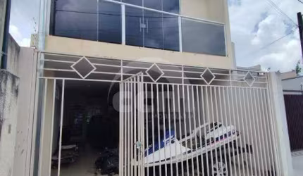 Sobrado 4 quartos sendo 2 suítes no Bairro Contorno