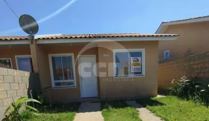 Ótima casa em condomínio 2 quartos para locação no Bairro Chapada