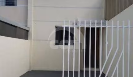 Ótimo Sobrado 2 quartos para locação no Bairro Nova Russia