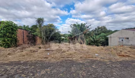 Amplo terreno à venda em Uvaranas – 1.200m² para tirar seus planos do papel!