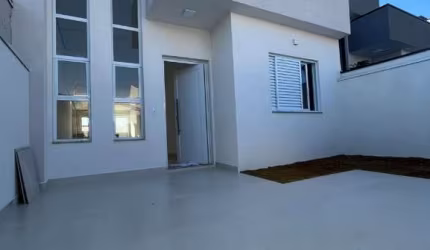 Vendo Linda Casa Nova, Jardim Vale Verde, Jundiaí.