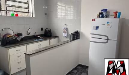 Casa a venda na Vila Progresso com 01 vaga, aceita financiamento, sol da tarde