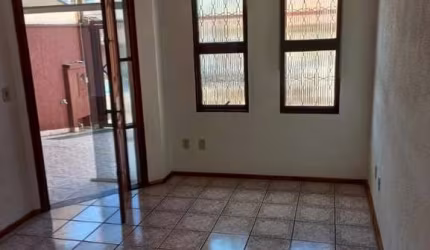 Casa térrea na Vila Progresso, desocupada