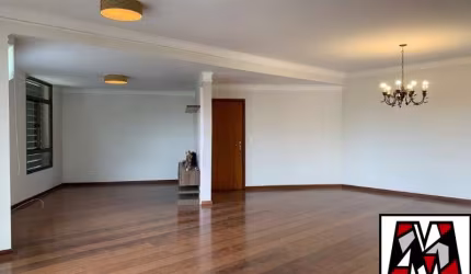 Apartamento Amplo de Alto padrão, excelente localização