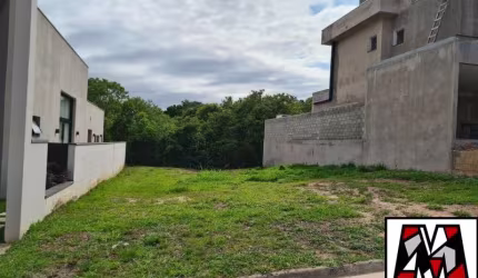 Lote a venda no condomínio Bella Vitta medindo 300m2