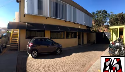 Edifício comercial com galpão, com mezanino, 08 salas, excelente localização, acesso as principais rodovias