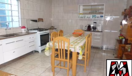 Casa na Vila Progresso, excelente localização