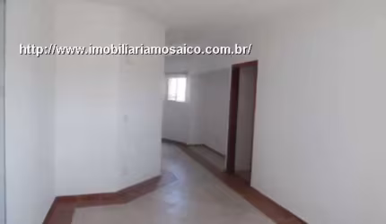 Vianelo, cobertura com piscina, com 04 dormitórios, desocupado.