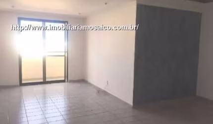 Apartamento no Pasargada, com 02 vagas de garagem, último andar
