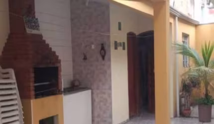 Casa térrea, com edícula, aceita financiamento e FGTS