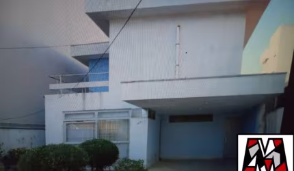 Casa no centro