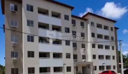 Apartamento 2/4, suíte em condomínio fechado - Caji