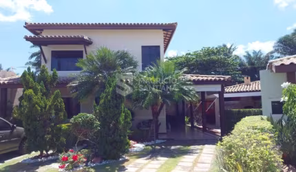 Casa Semi Mobiliada 4/4, sendo 3 suítes - Miragem