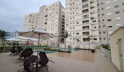 Apartamento mobiliado 2/4, sendo 1 suíte , Nascente