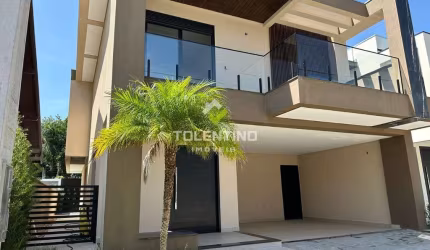 Casa com 4 quartos à venda na José Bahia Bitencourt, 1, Centro, Balneário Piçarras por R$ 2.500.000