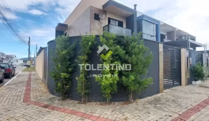 Casa com 2 quartos à venda na Rua Belmiro Amélia, 631, Centro, Balneário Piçarras por R$ 679.000