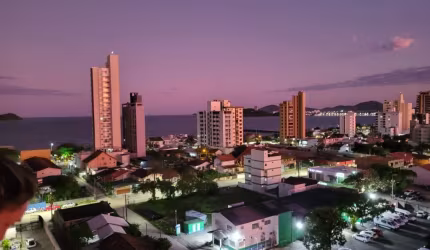 APARTAMENTO VISTA MAR NO CENTRO DE BALNEARIO PIÇARRAS