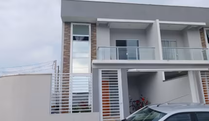 SOBRADO BEM LOCALIZADO ALTO PADRÃO